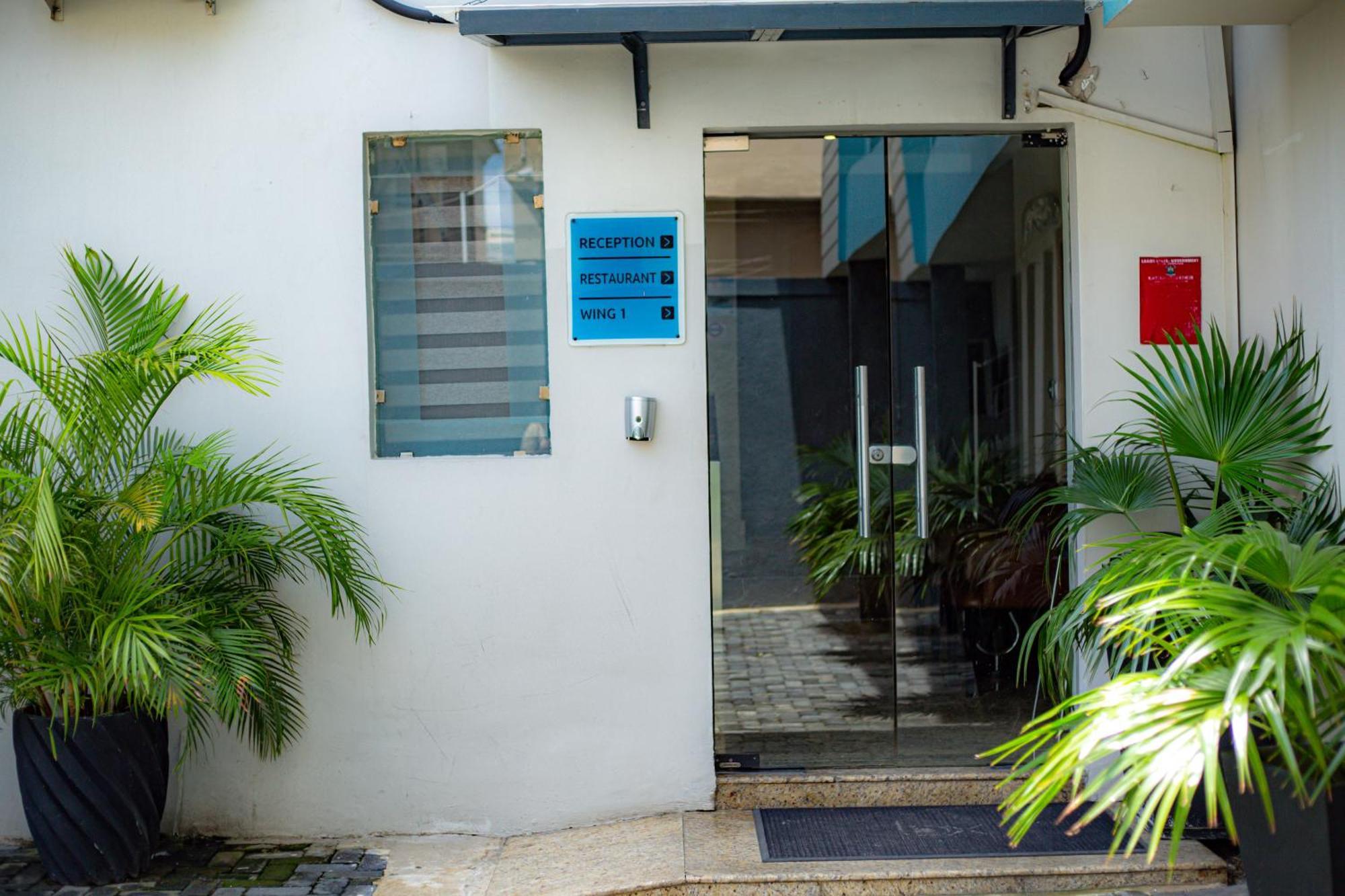 Box Residence Lagos Luaran gambar