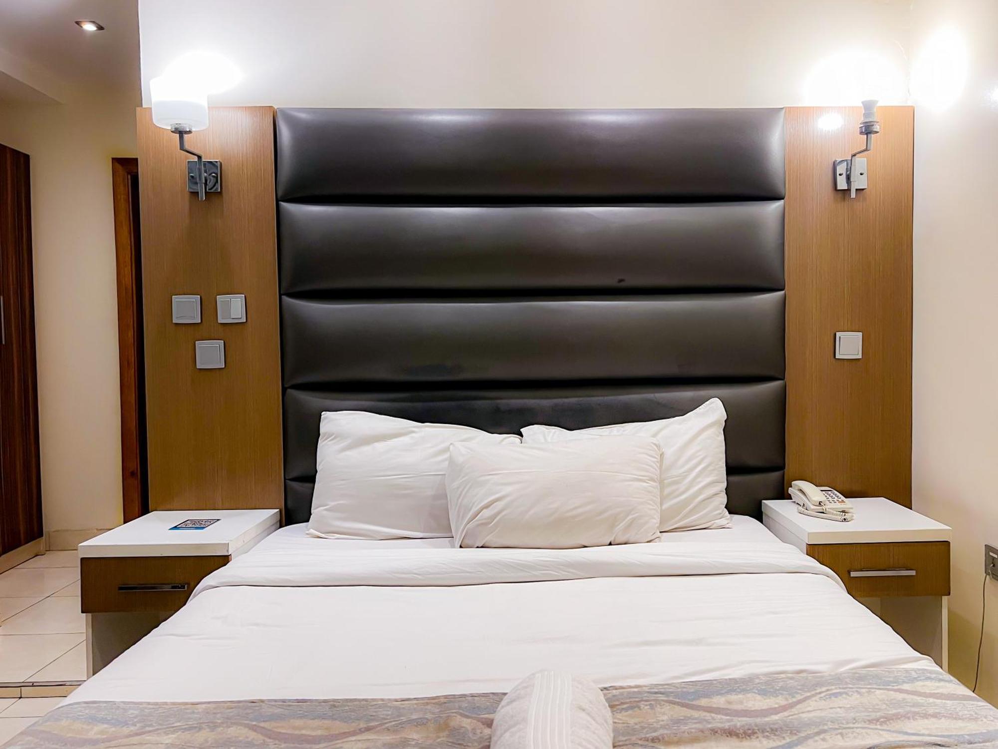 Box Residence Lagos Luaran gambar